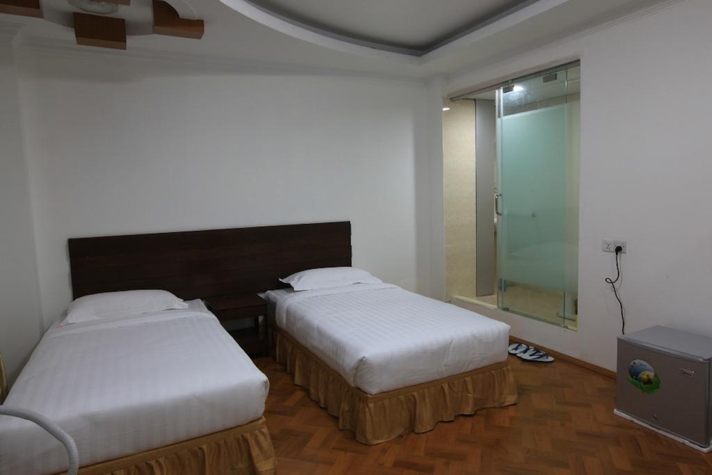 Yangon Regency Hotel Buitenkant foto